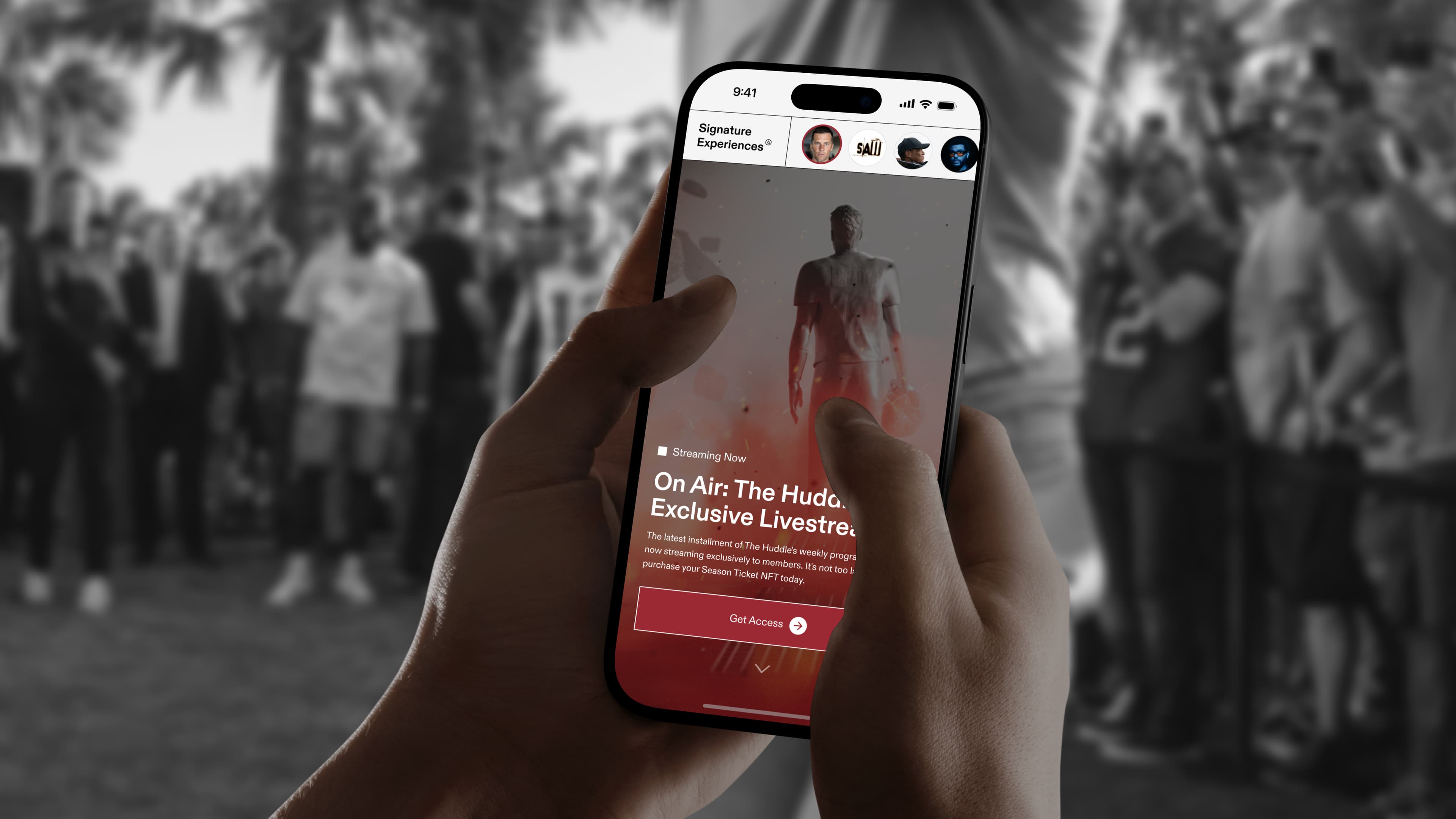 Autograph. Tom Brady’s fan universe. 100,000 collectibles. One experience.